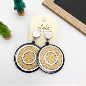 🌵4/25$ Cloie | Circle White Black stud Earrings